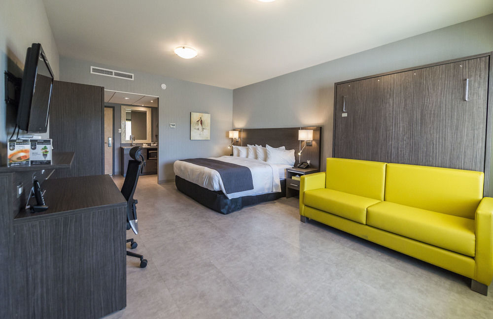 Hotel & Suites Le Dauphin Дръмондвил Екстериор снимка